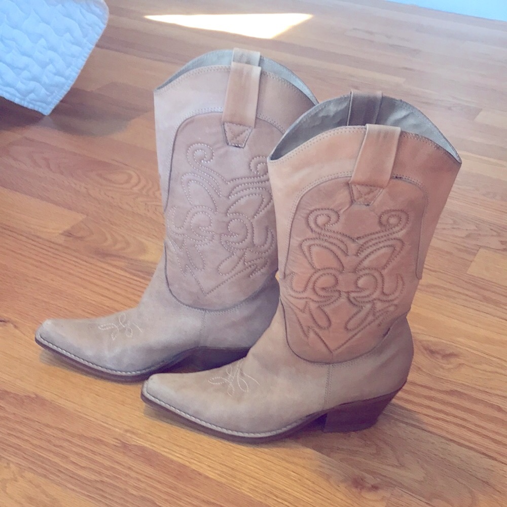 Leather cowboy boots